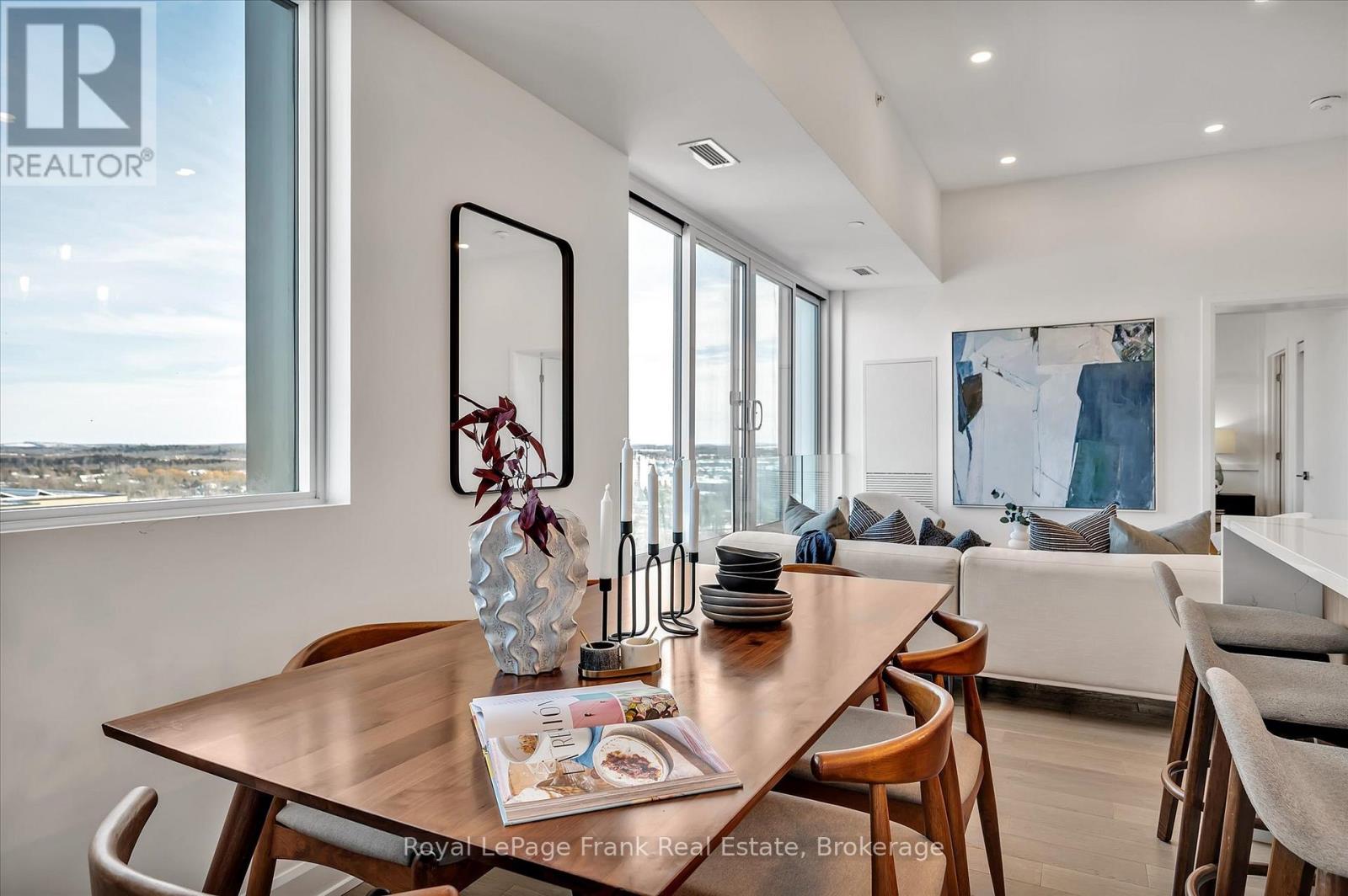 #902 195 HUNTER STREET - 7