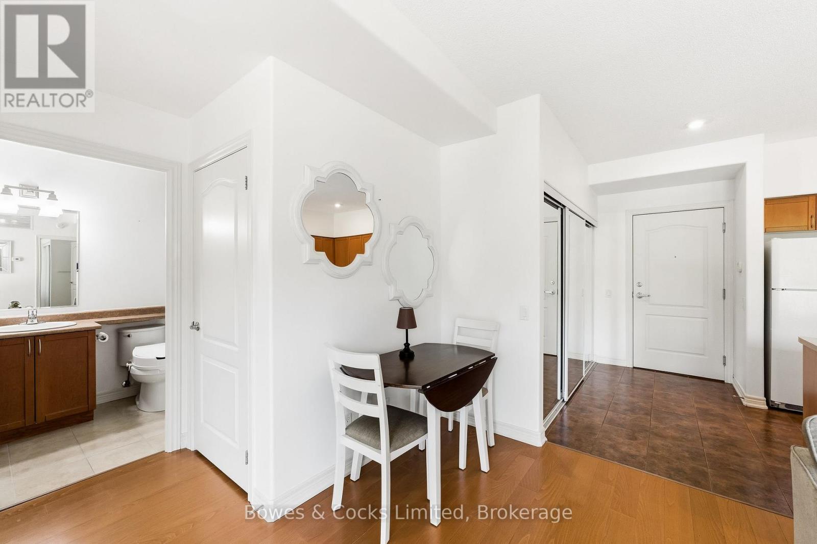 #110 869 CLONSILLA AVENUE - 18