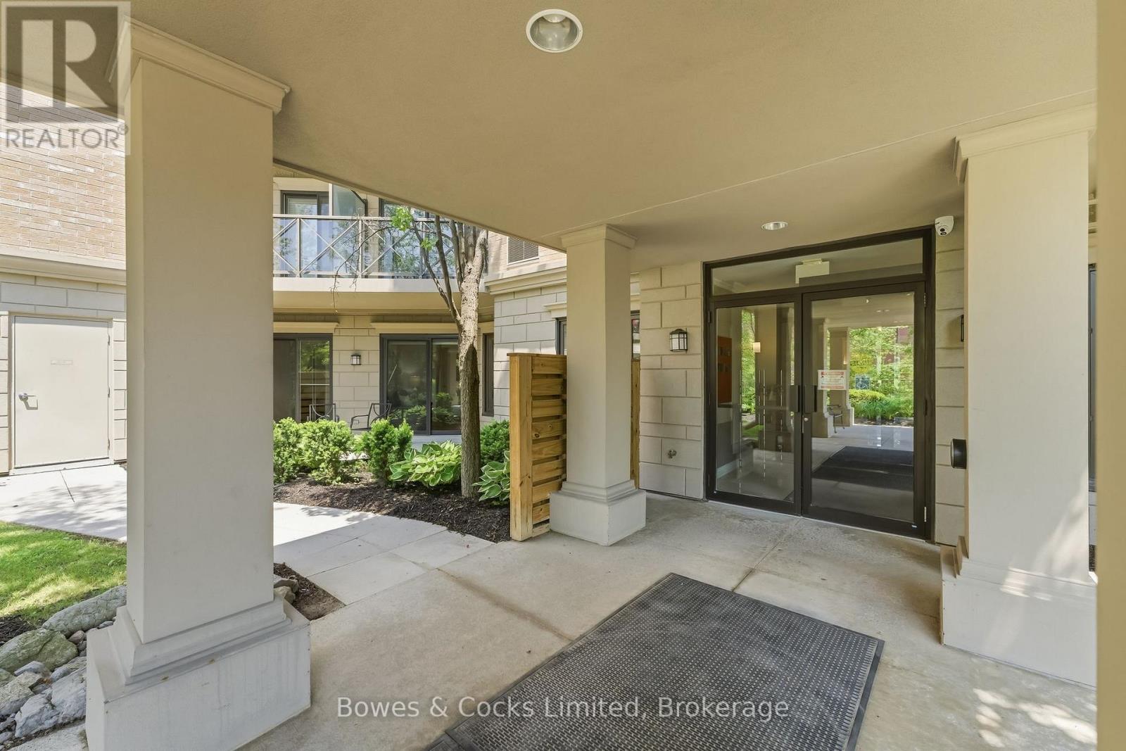 #110 869 CLONSILLA AVENUE - 2