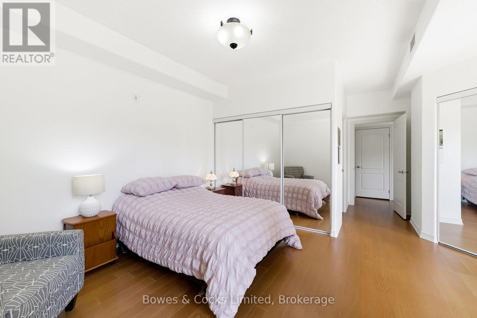 #110 869 CLONSILLA AVENUE - 20