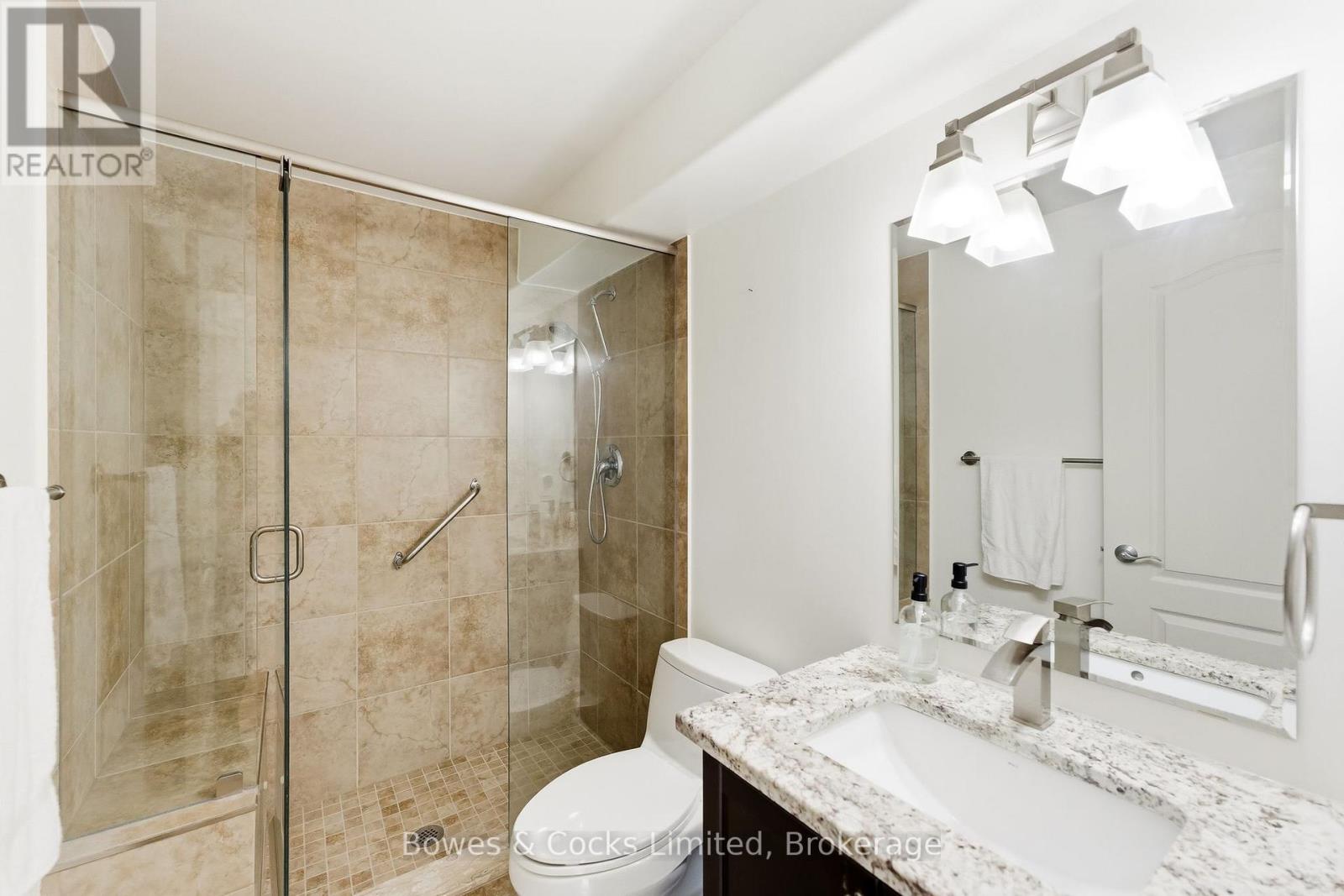 #110 869 CLONSILLA AVENUE - 22