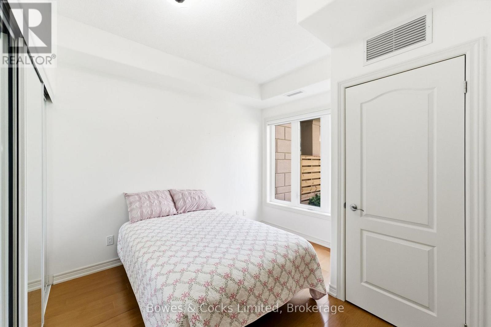 #110 869 CLONSILLA AVENUE - 24