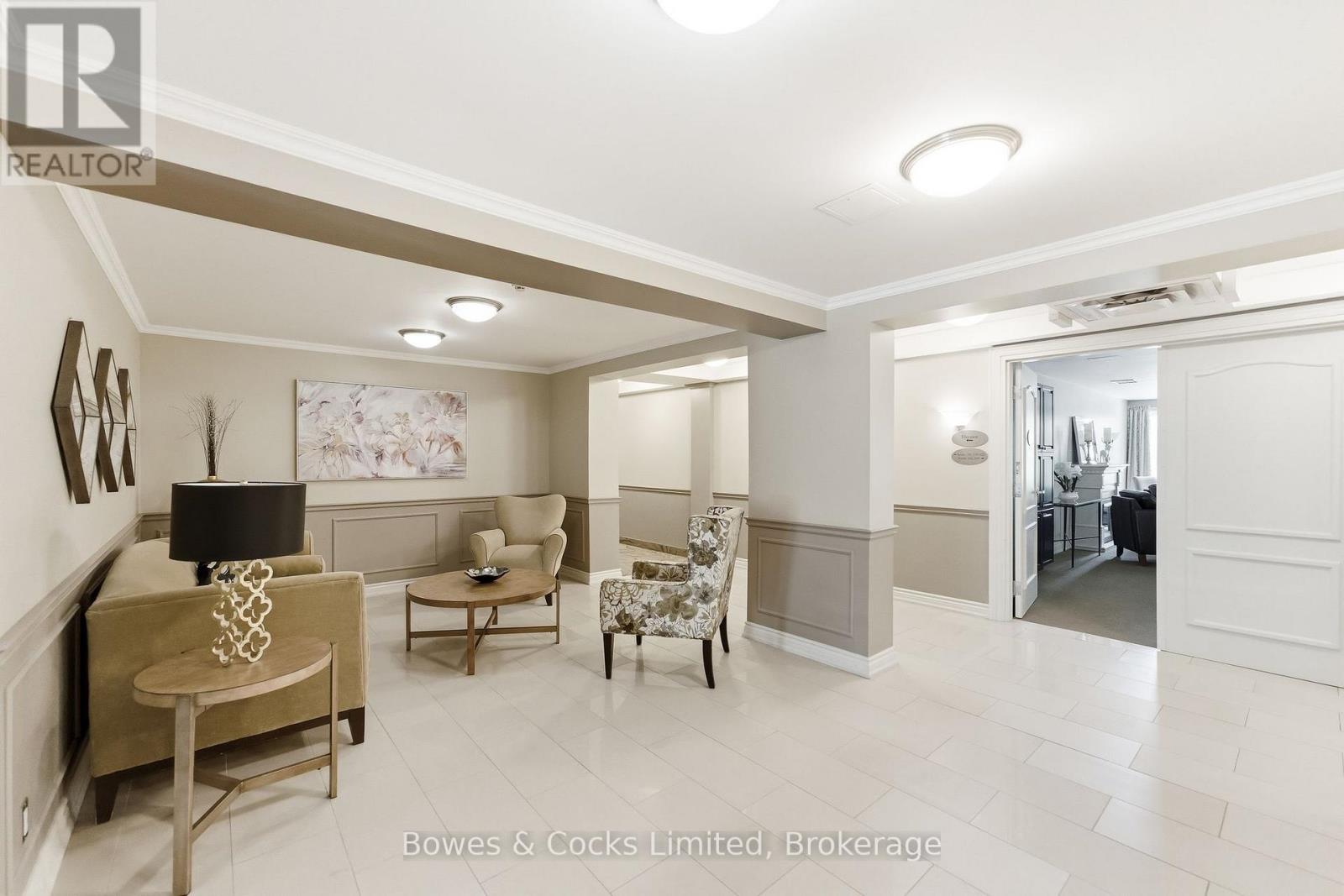 #110 869 CLONSILLA AVENUE - 5