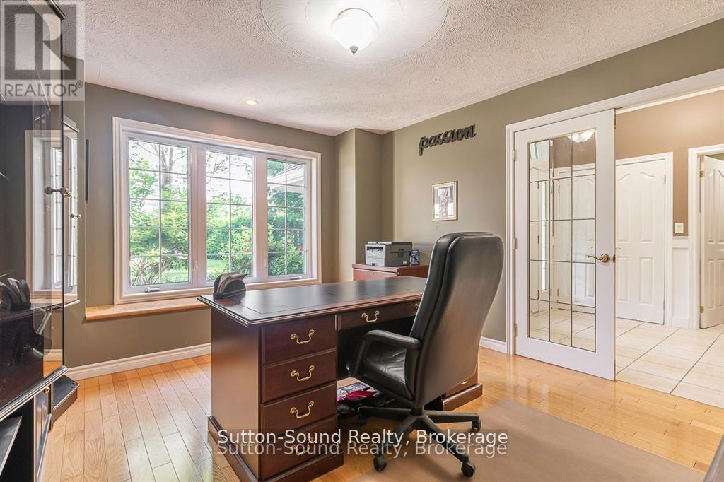 124 GOLDEN POND DRIVE - 25