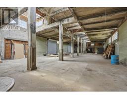 1057 Koshlong Lake Road, Dysart Et Al, ON K0M1S0 Photo 15
