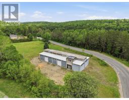 1057 Koshlong Lake Road, Dysart Et Al, ON K0M1S0 Photo 17