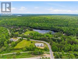 1057 Koshlong Lake Road, Dysart Et Al, ON K0M1S0 Photo 19
