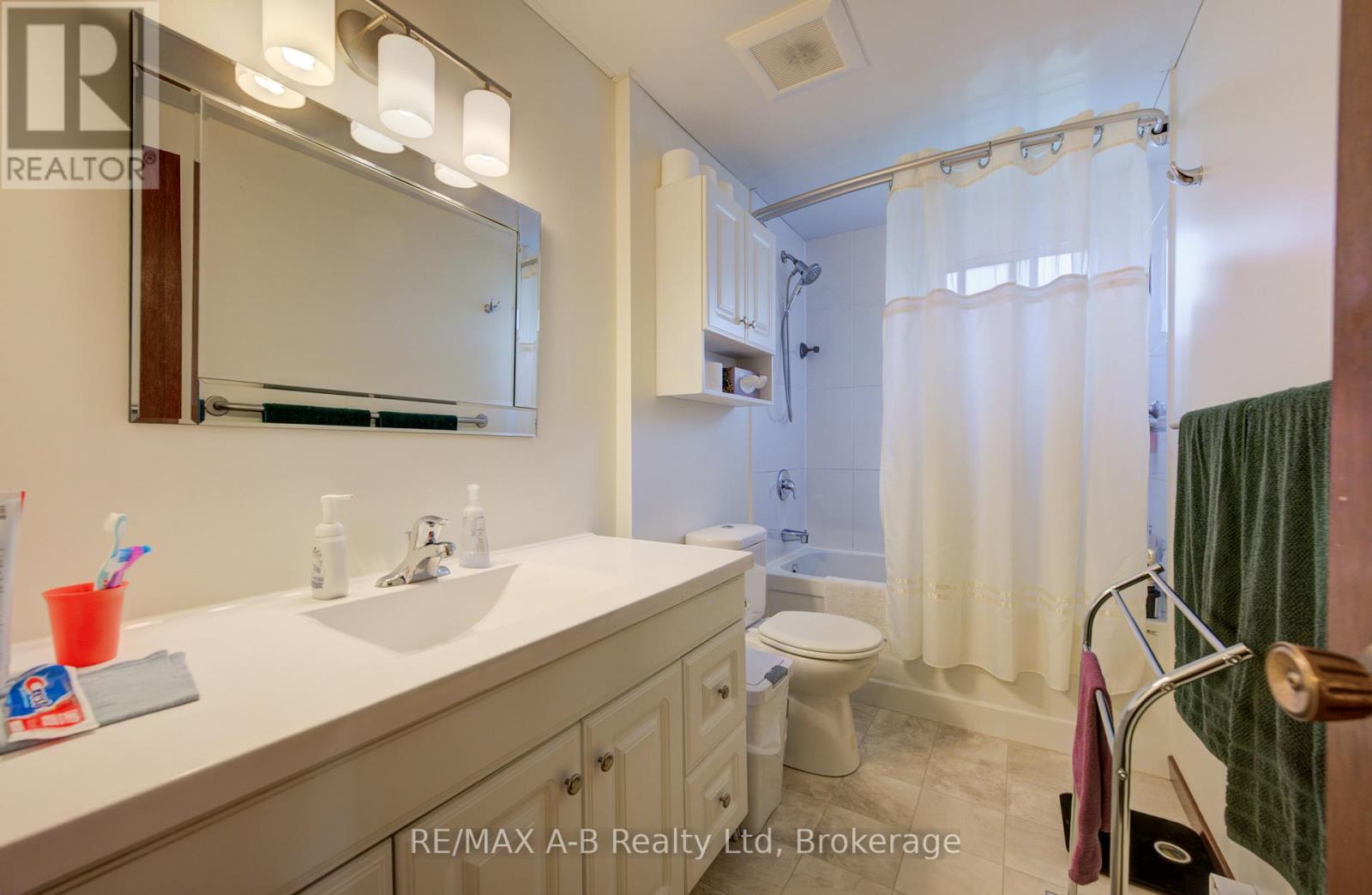 23 GALT ROAD - 21