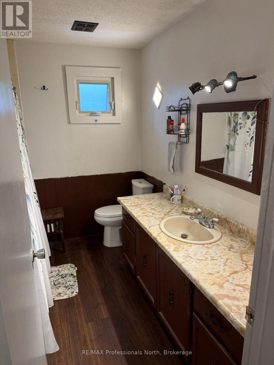 37 SPRUCE DRIVE S - 14