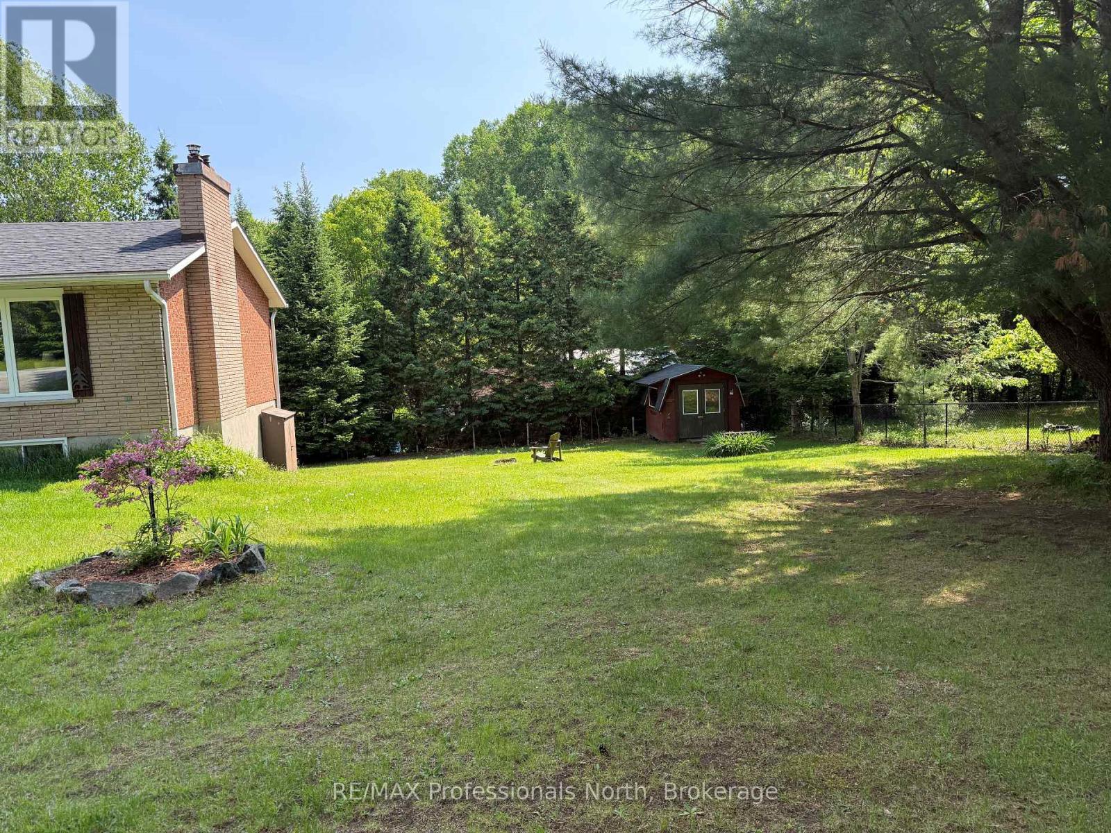37 SPRUCE DRIVE S - 3