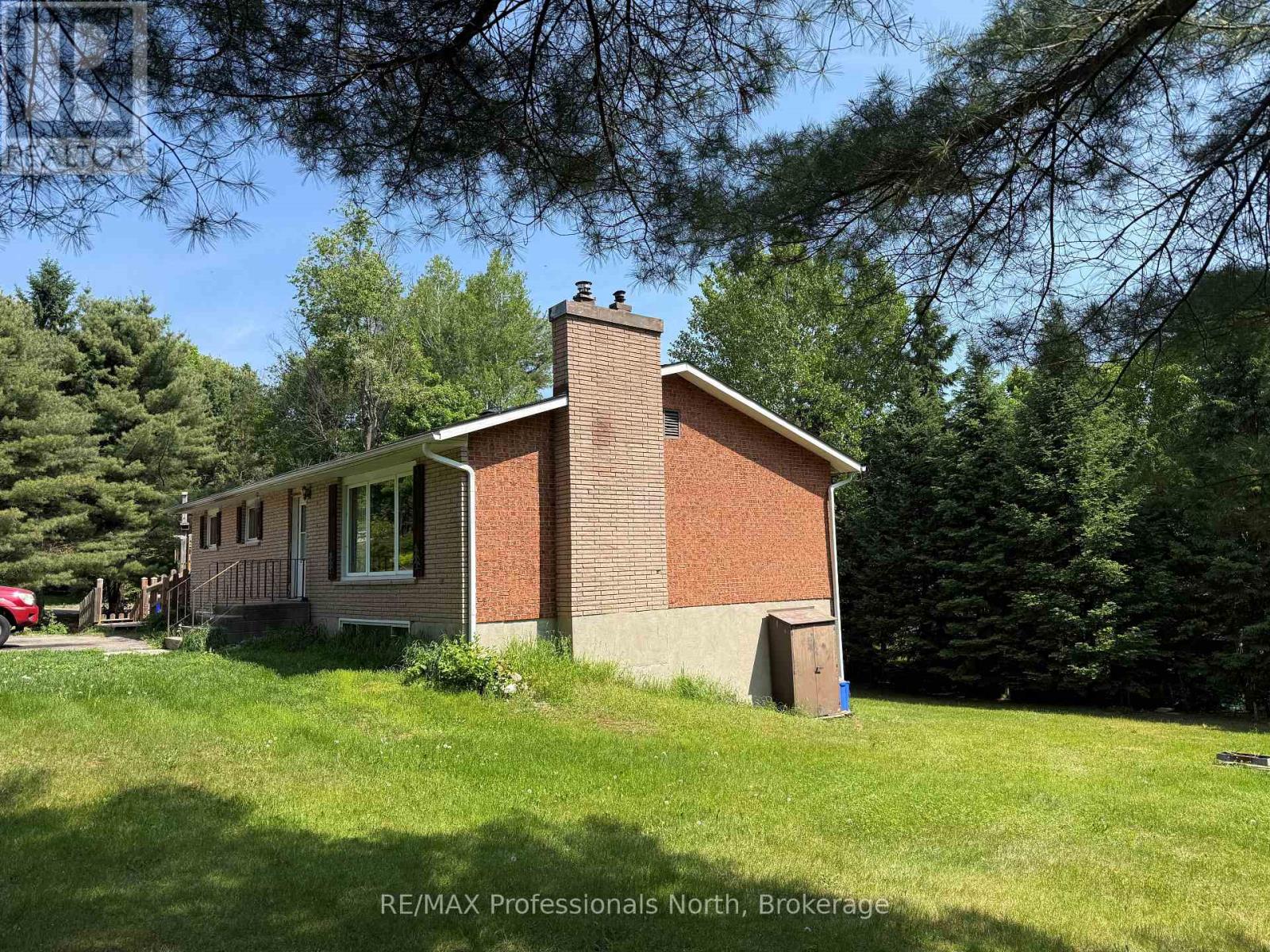 37 SPRUCE DRIVE S - 4