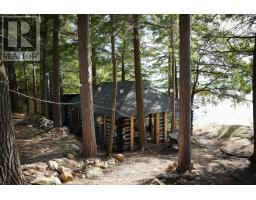 1092 Main Street, Lake Of Bays, ON P0B1A0 Photo 10