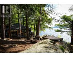 1092 Main Street, Lake Of Bays, ON P0B1A0 Photo 9