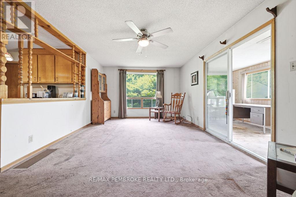 126 HILLTOP DRIVE - 10