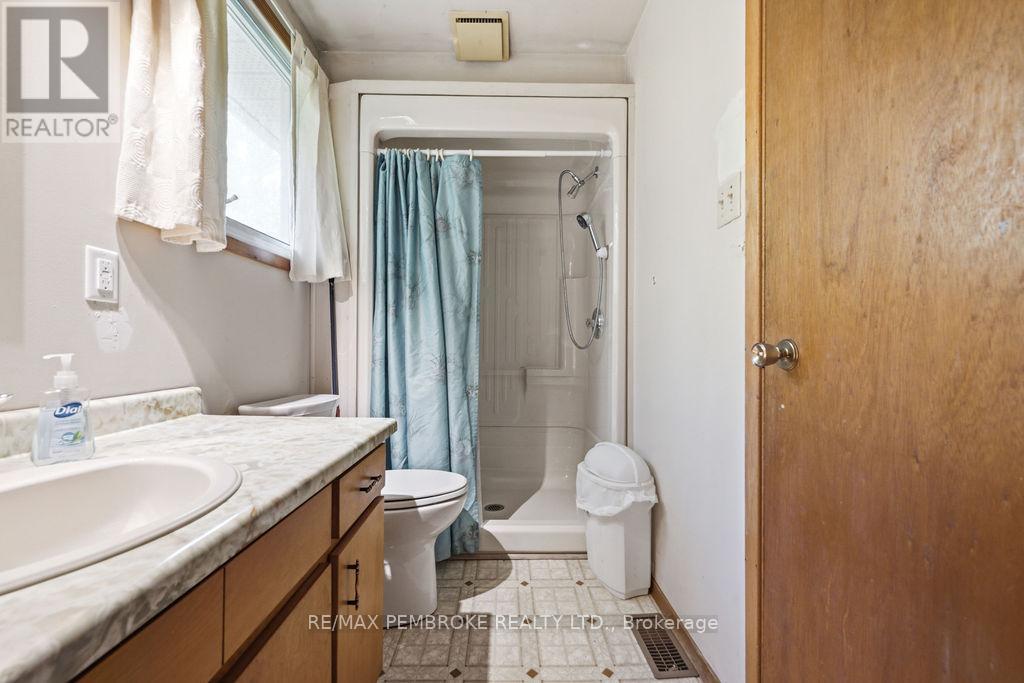 126 HILLTOP DRIVE - 15