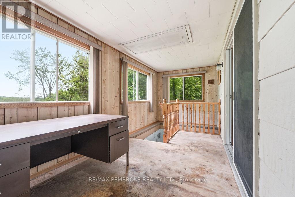 126 HILLTOP DRIVE - 22