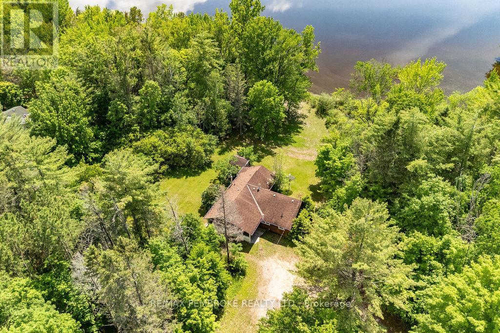 126 HILLTOP DRIVE - 31
