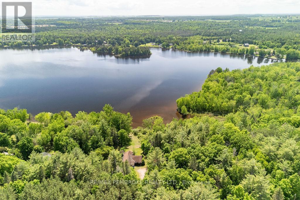 126 HILLTOP DRIVE - 35
