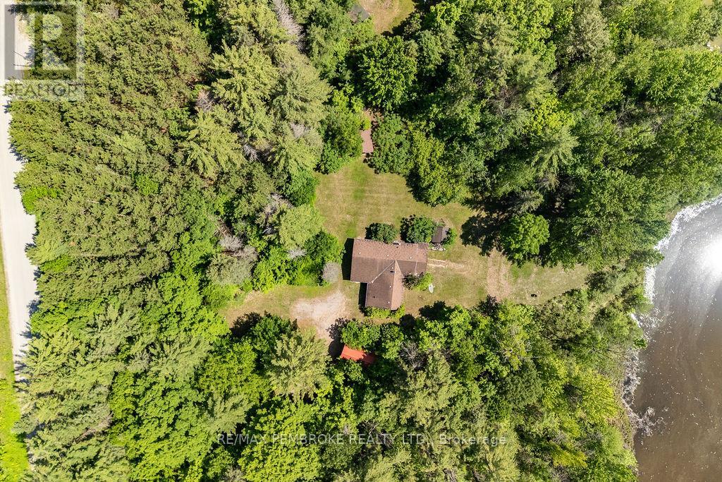 126 HILLTOP DRIVE - 36