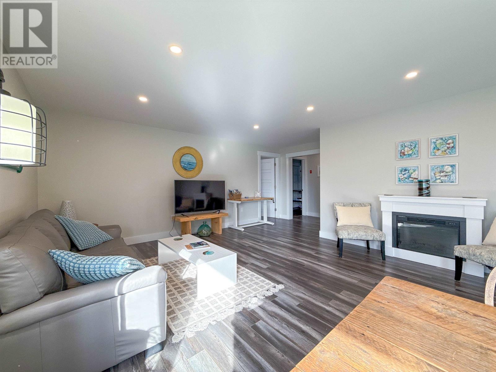 26 Allen Street - 39