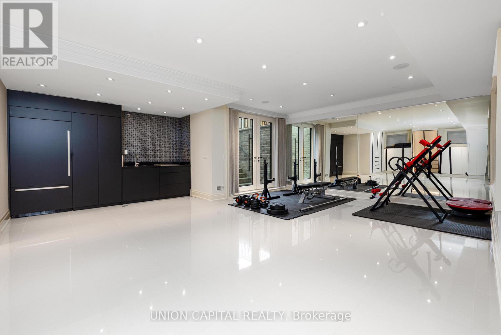47 BEVDALE ROAD - 41