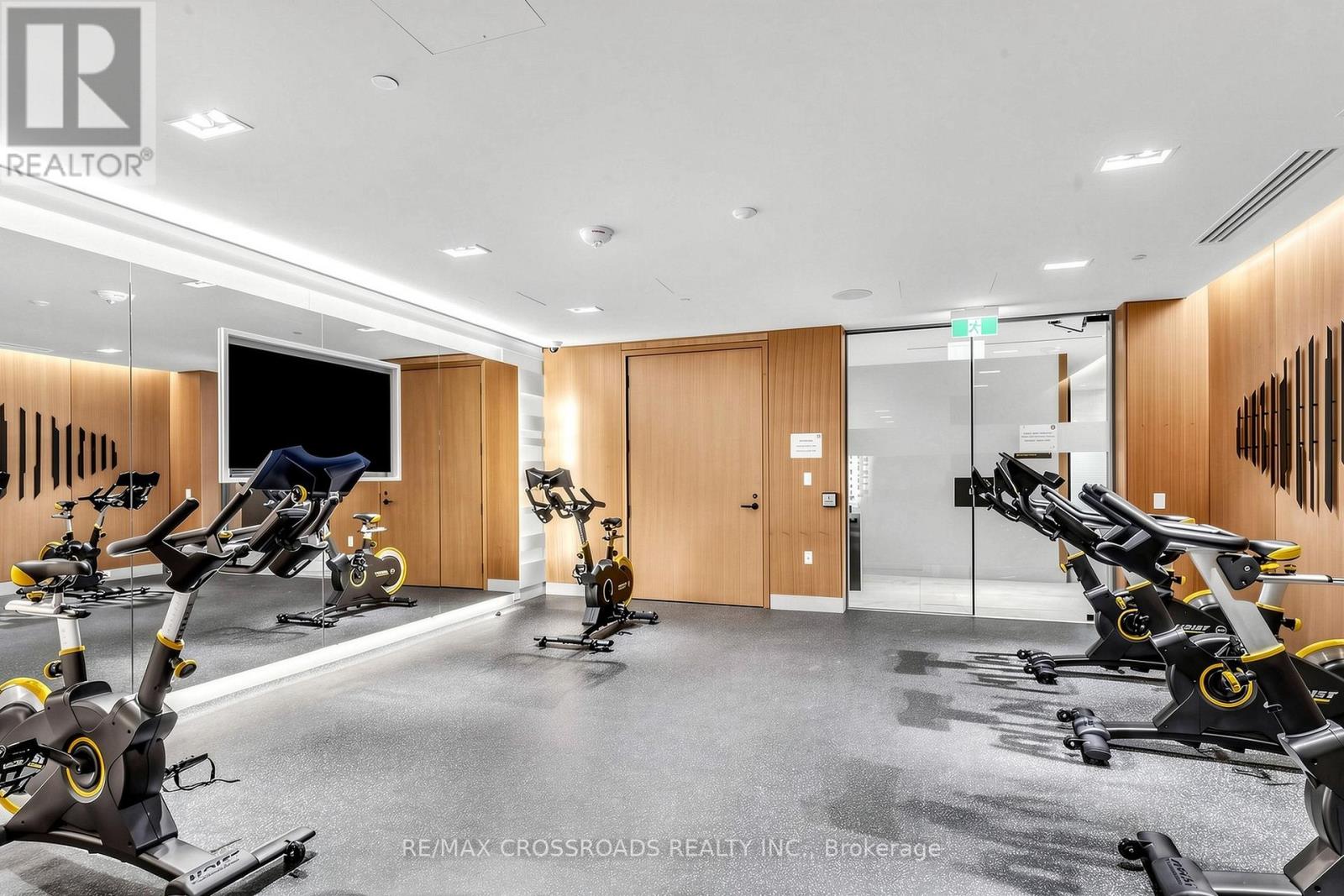 #534 25 ADRA GRADO WAY - 33