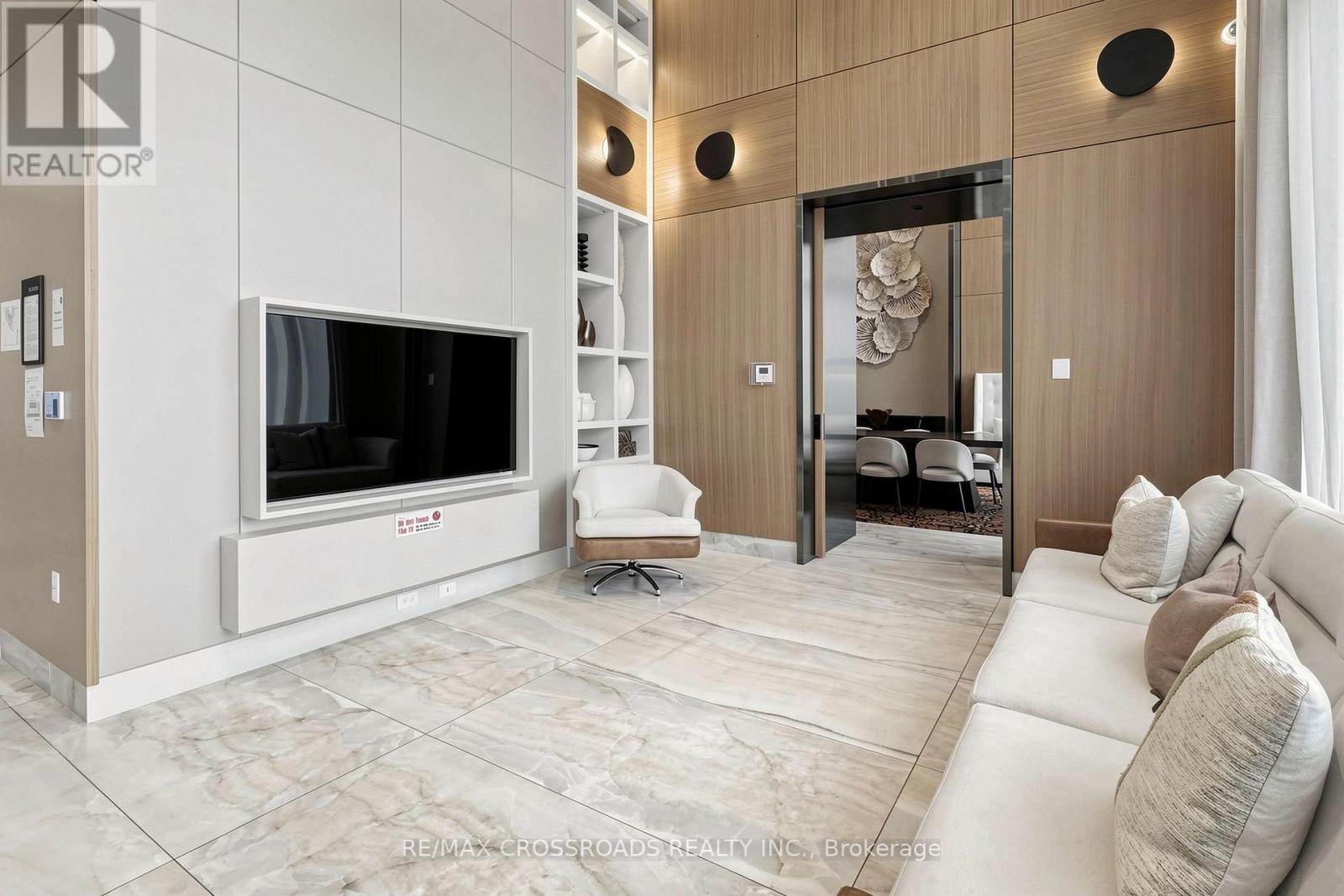 #534 25 ADRA GRADO WAY - 36