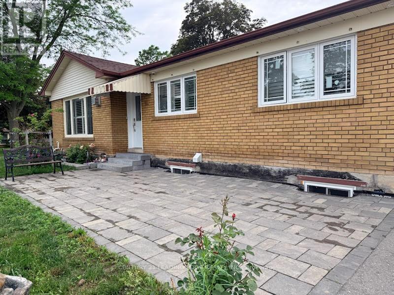600 DUNLOP STREET E - 1