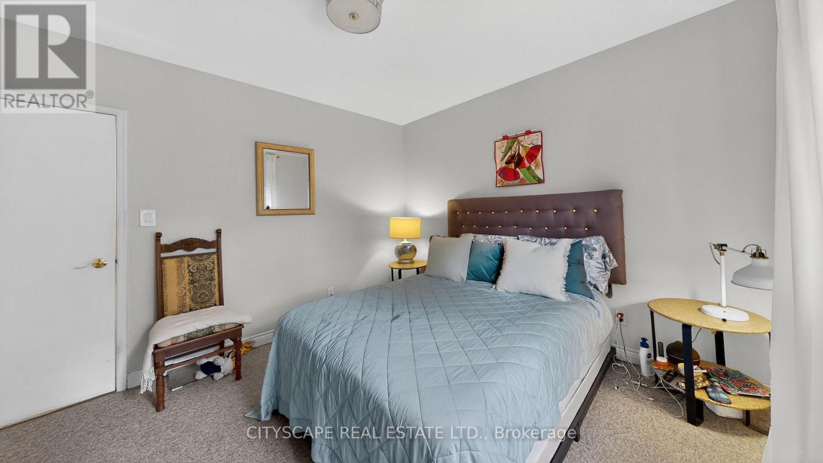 79 PAPERBIRCH DRIVE - 18