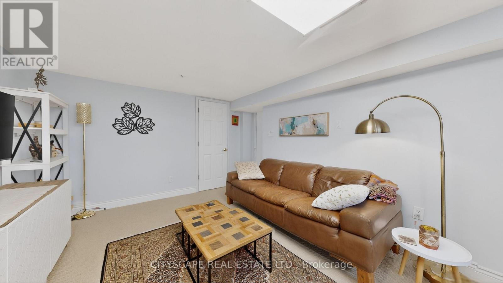 79 PAPERBIRCH DRIVE - 29