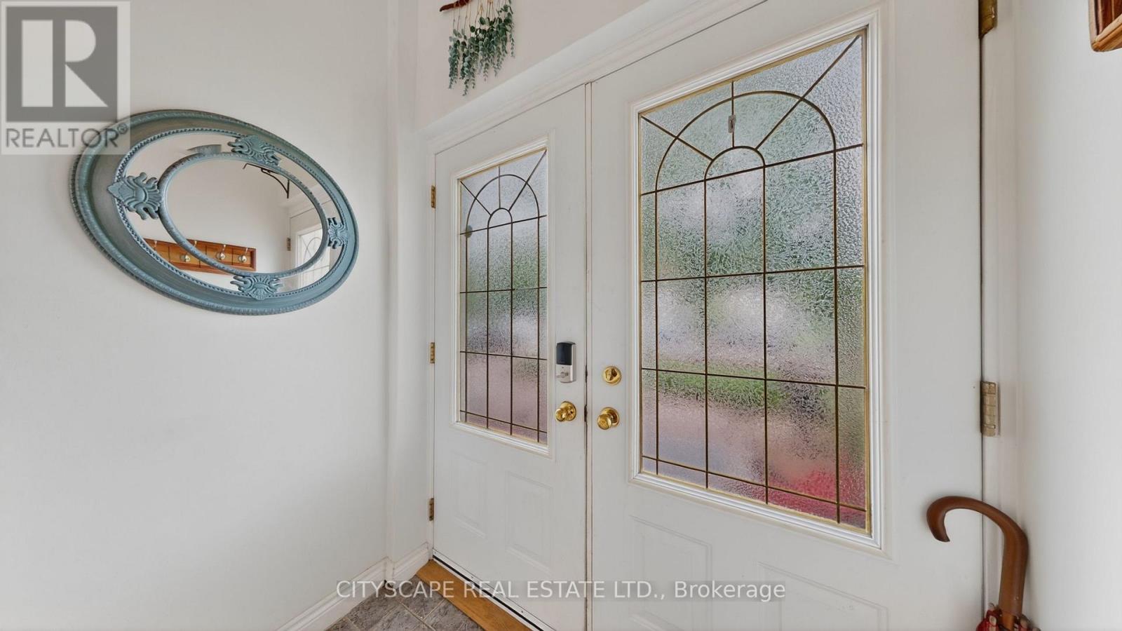 79 PAPERBIRCH DRIVE - 4