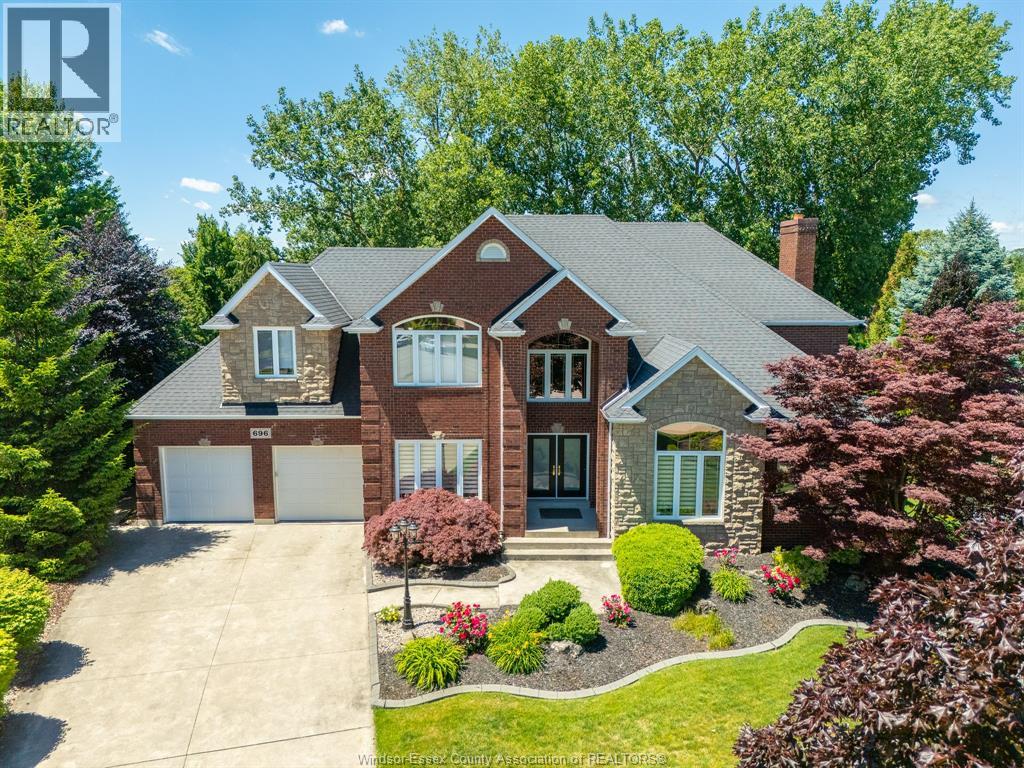696 GEORGE KENNEDY WAY - 2