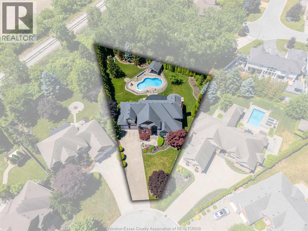 696 GEORGE KENNEDY WAY - 48