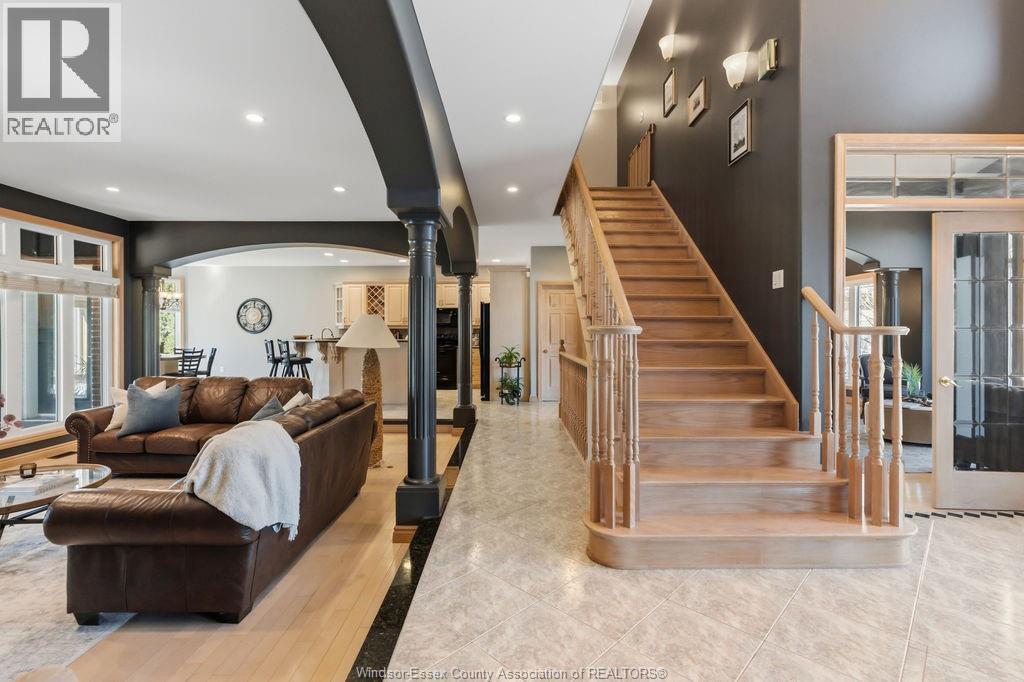 696 GEORGE KENNEDY WAY - 7