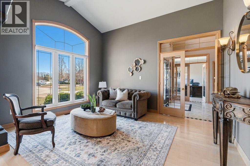 696 GEORGE KENNEDY WAY - 8