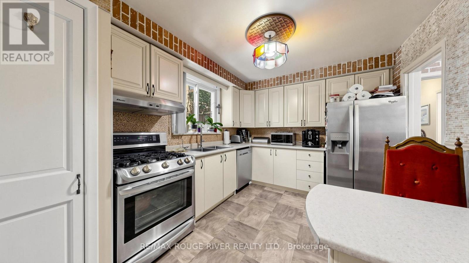 263 OAK PARK AVENUE - 20