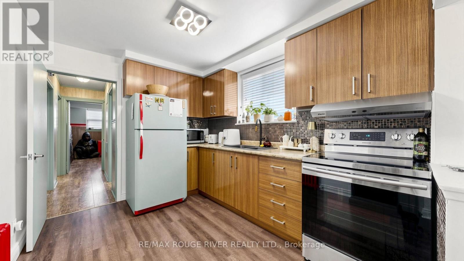 263 OAK PARK AVENUE - 9