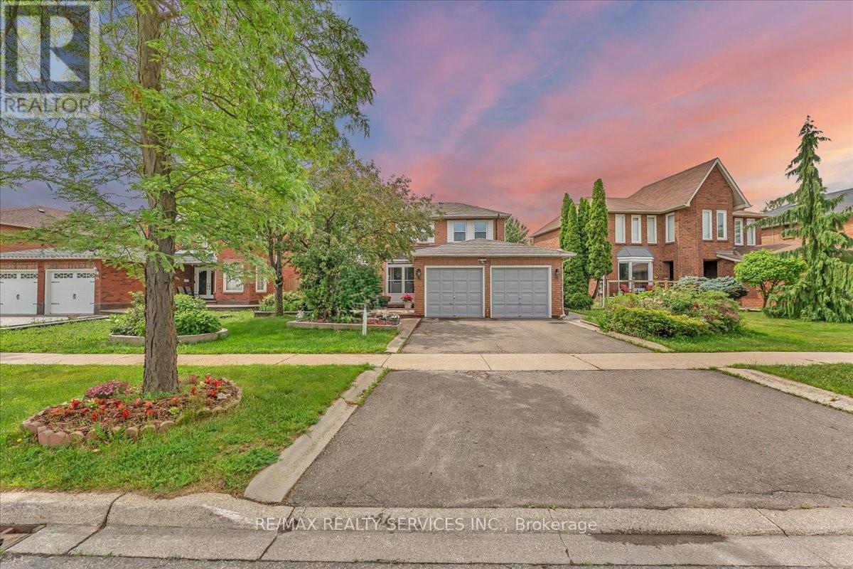 16 MAJOR WILLIAM SHARPE DRIVE E - 1