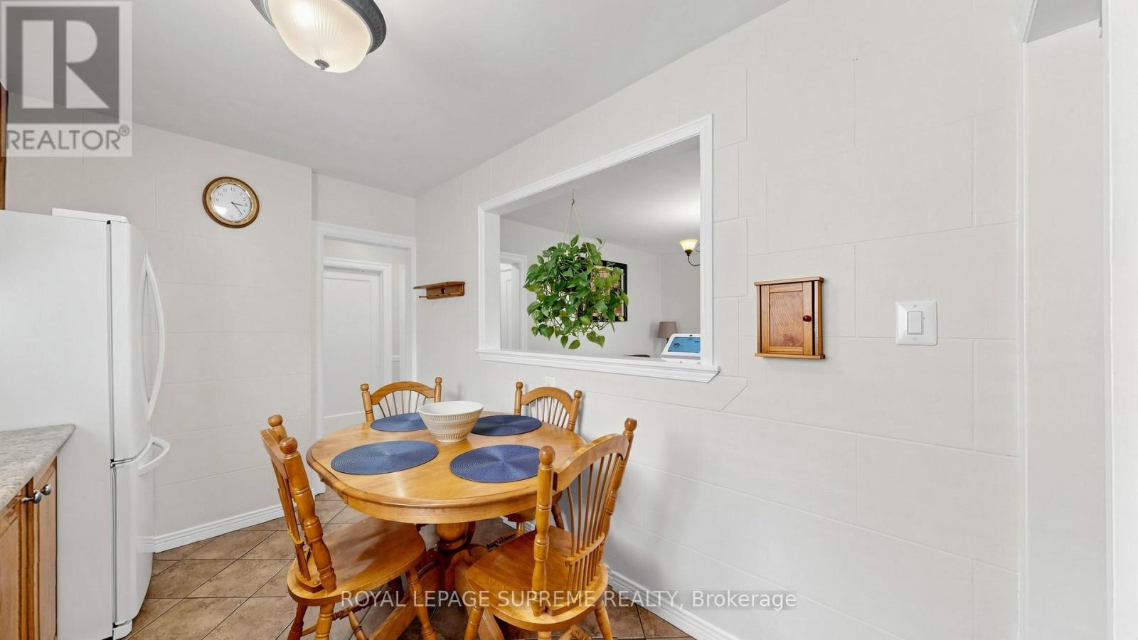 610 MCROBERTS AVENUE - 19