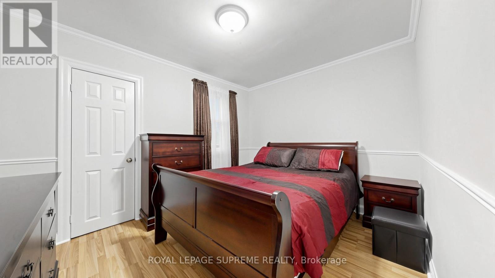 610 MCROBERTS AVENUE - 21