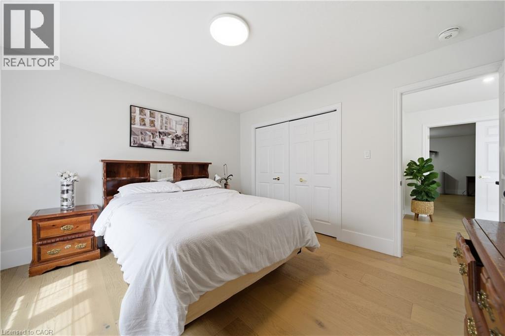 280 FARLEY Drive - 26