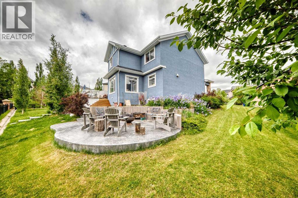 136 STONEMERE Close — photo 43