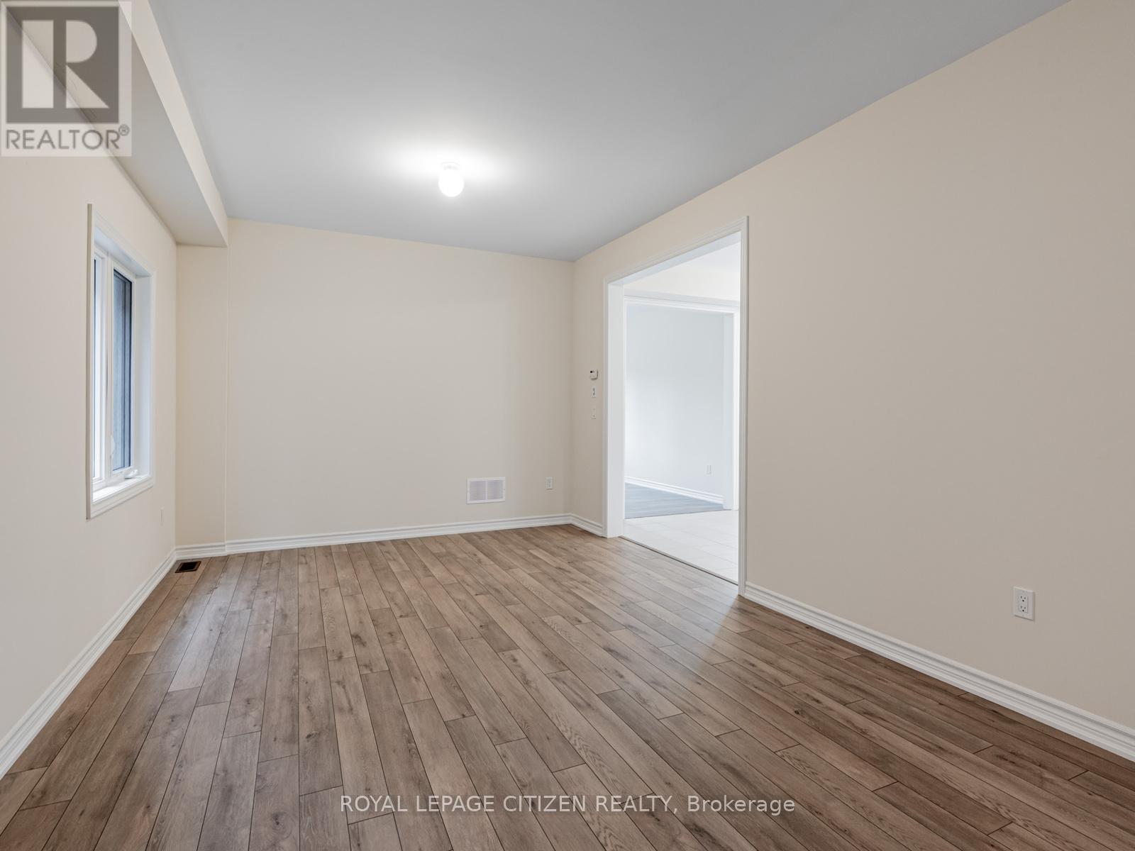 7 JEANNE PYNN AVENUE - 7