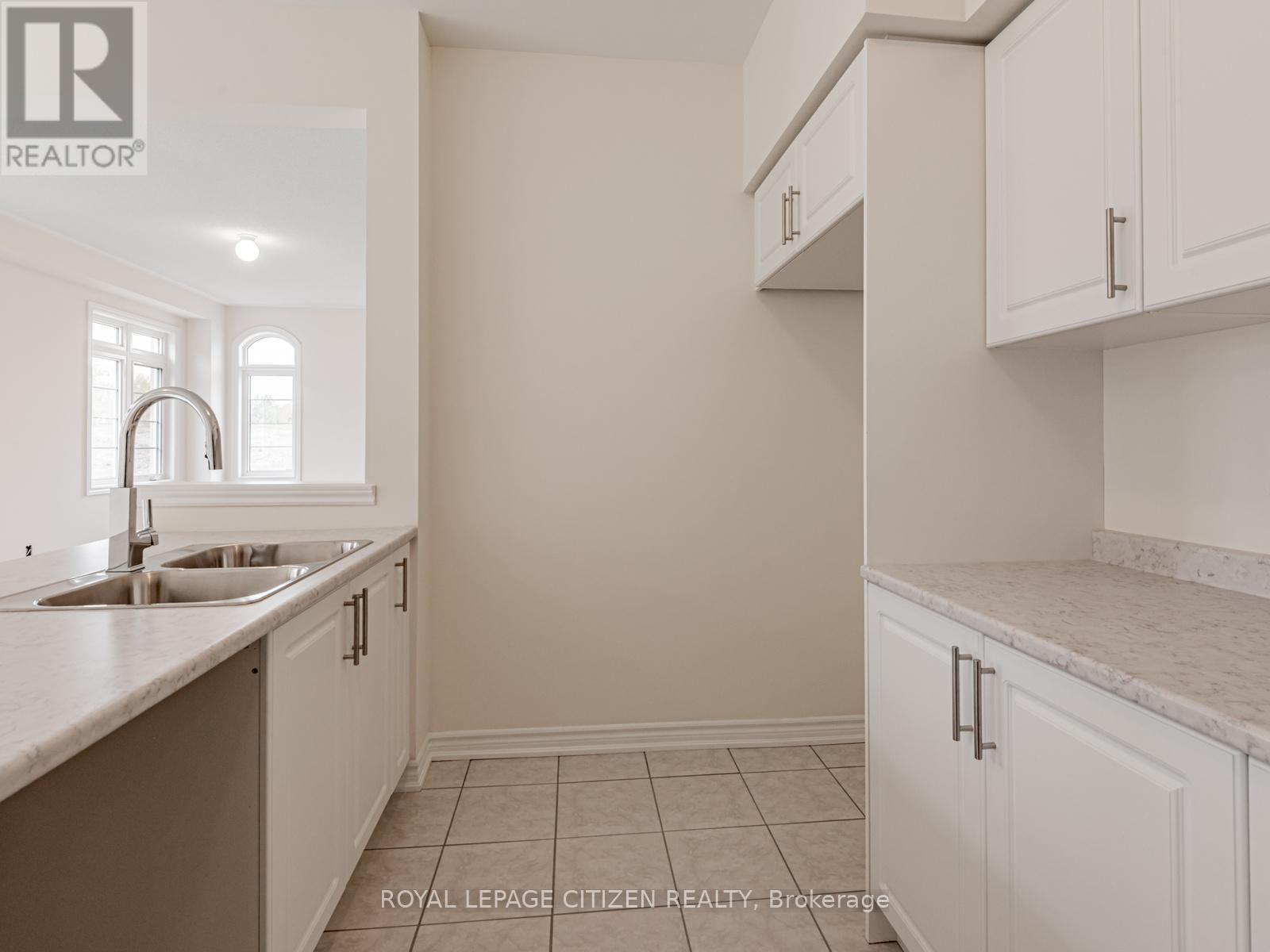 165 HAWKINS STREET - 18