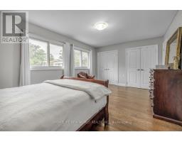 61 Poplar Crescent, Aurora, ON L4G3M4 Photo 12