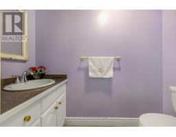 61 Poplar Crescent, Aurora, ON L4G3M4 Photo 16