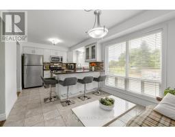 61 Poplar Crescent, Aurora, ON L4G3M4 Photo 10