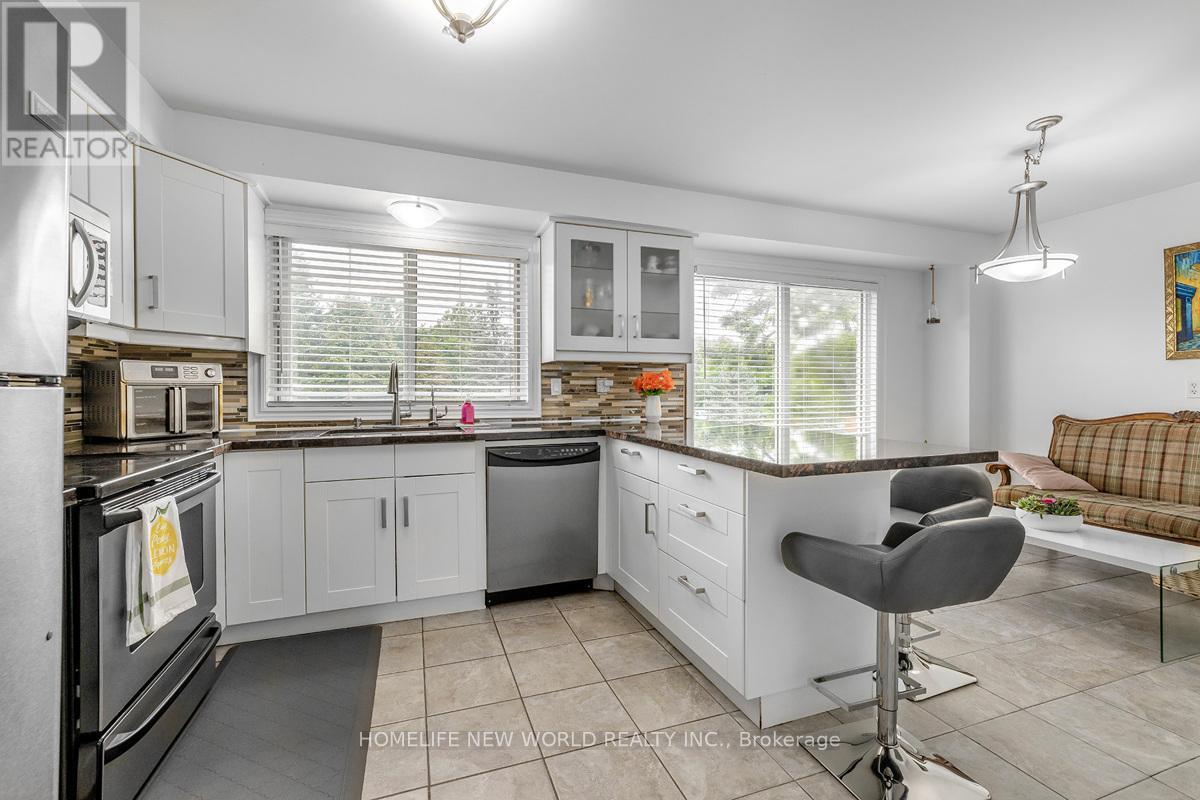 61 POPLAR CRESCENT - 8
