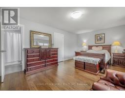 61 Poplar Crescent, Aurora, ON L4G3M4 Photo 13
