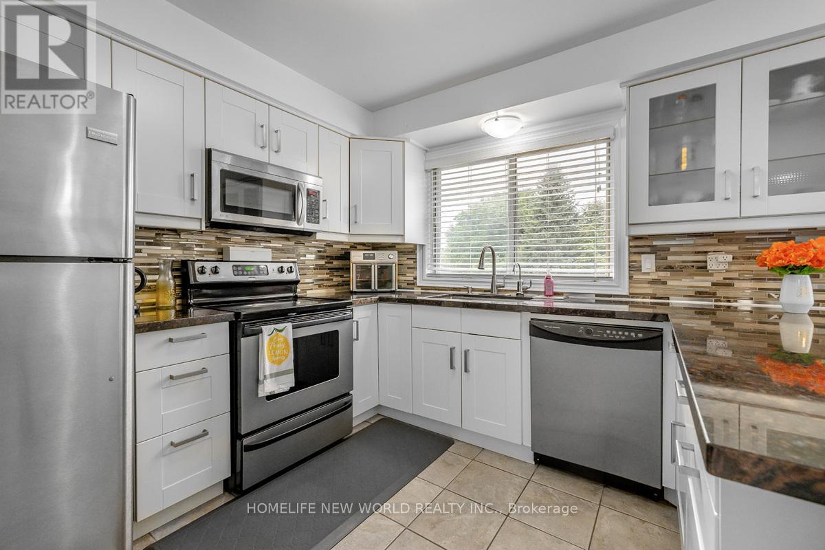 61 POPLAR CRESCENT - 9